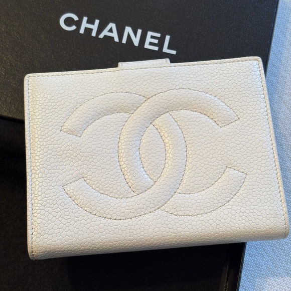 CHANEL Handbags - Chanel White Leather Wallet